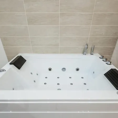 Cocon Avec Jacuzzi - Centre * Burdeos